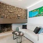 Apartamento View Mercurio With Shared Pool Brenzone sul Garda