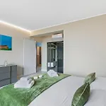 View Mercurio With Shared Pool Apartamento *