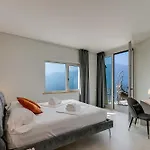 View Mercurio With Shared Pool Apartamento