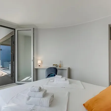 View Mercurio With Shared Pool