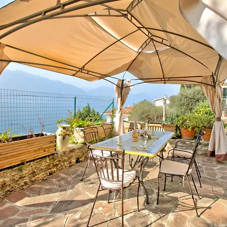 View Mercurio With Shared Pool Apartament Brenzone sul Garda