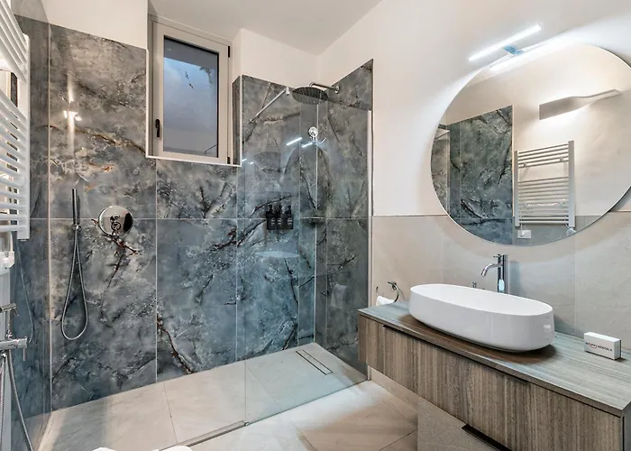 View Mercurio With Shared Pool Brenzone