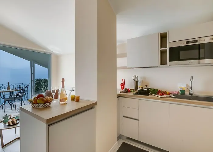 View Mercurio With Shared Pool Appartement Brenzone