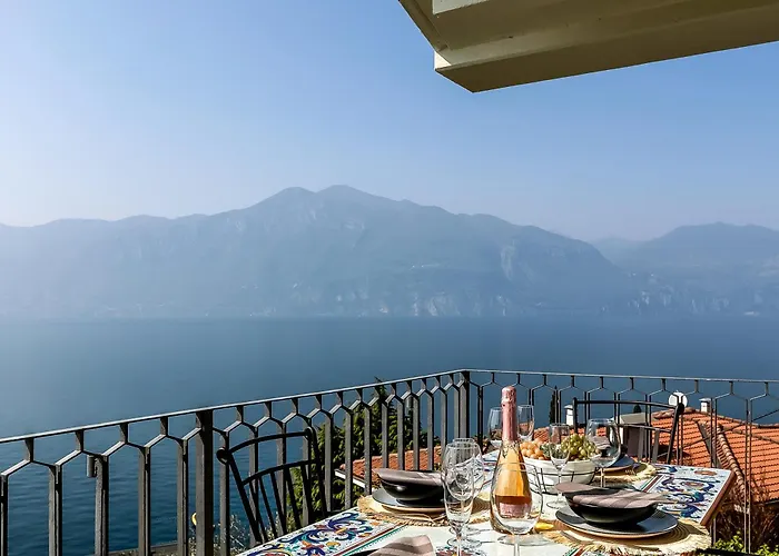 View Mercurio With Shared Pool Brenzone