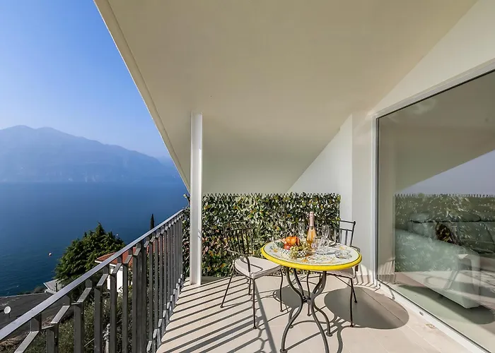 View Mercurio With Shared Pool Appartement