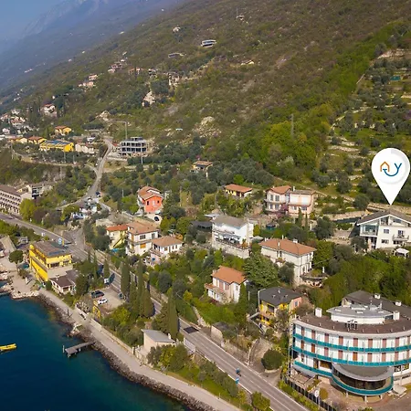 View Mercurio With Shared Pool Brenzone sul Garda