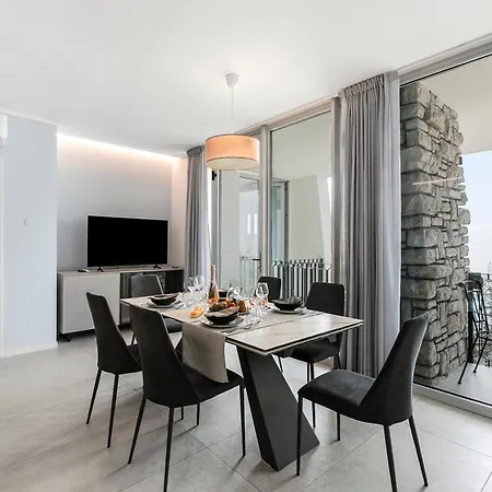 View Mercurio With Shared Pool Brenzone sul Garda